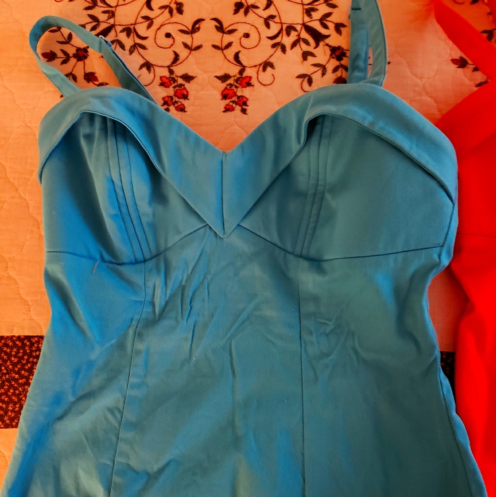 Maneater top Vixen Micheline Pitt Size Medium